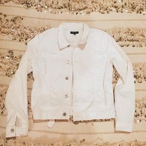 !!!! SOLD !!! Kenneth Cole White Denim Jacket
